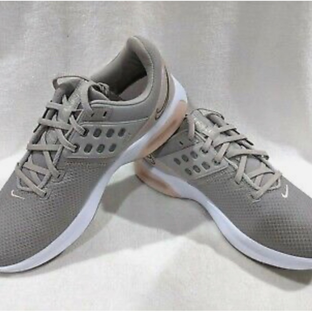 Nike Air Max TR 4